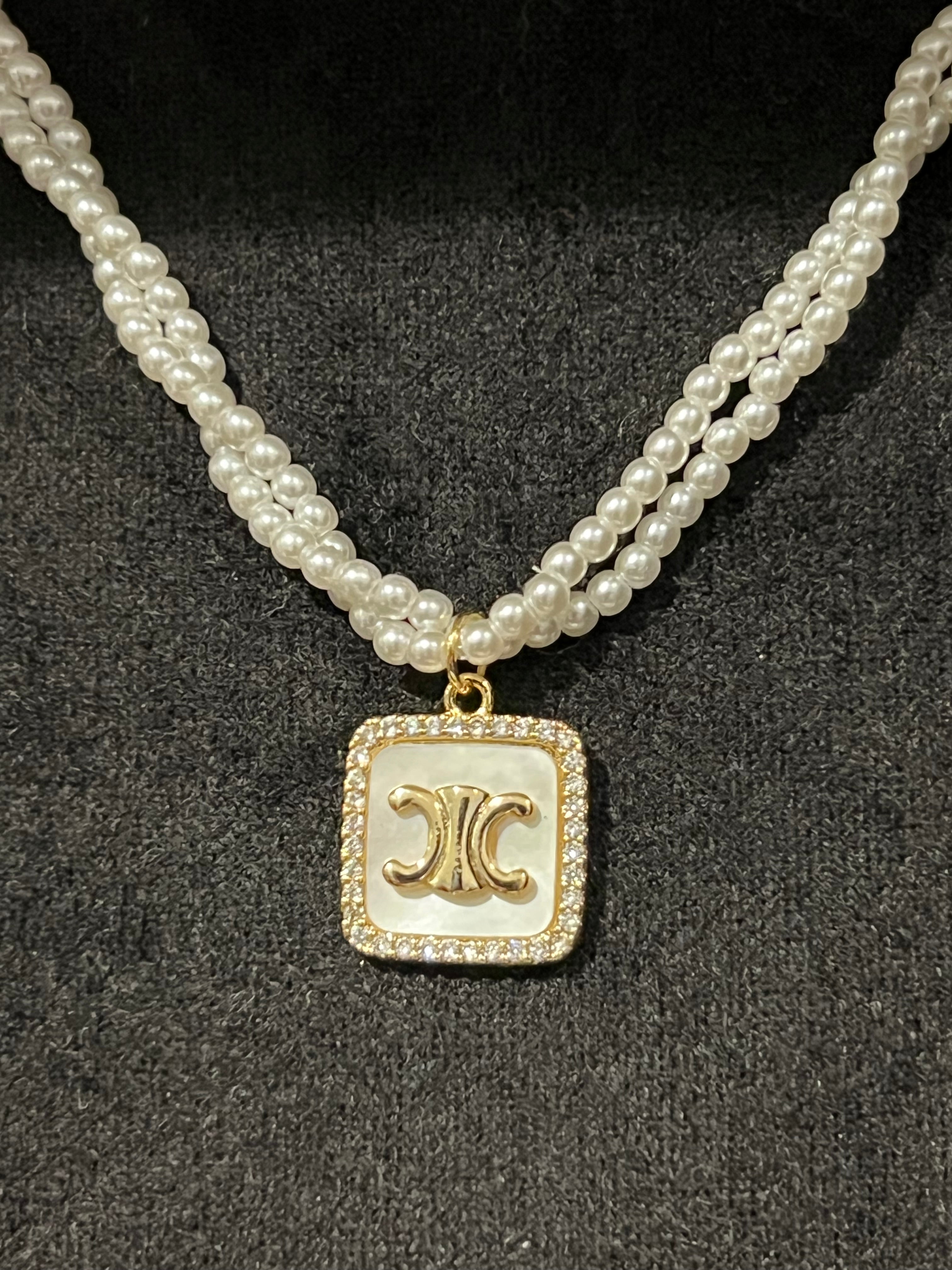 Collier perles nacrées