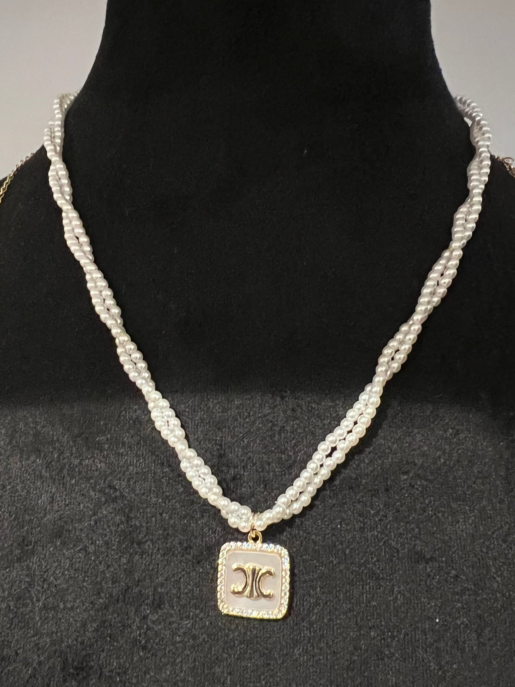 Collier perles nacrées