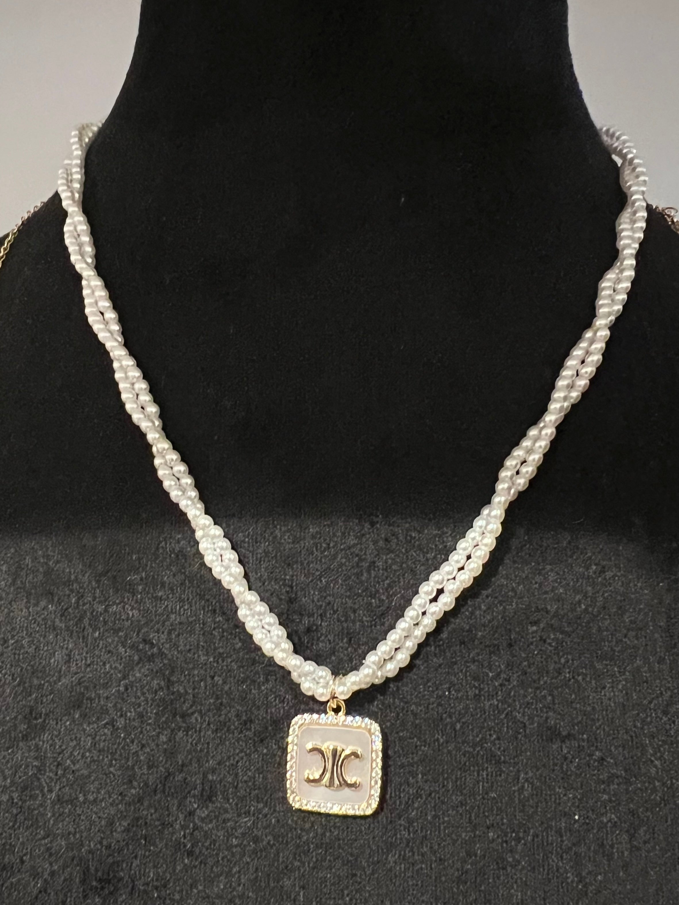 Collier perles nacrées