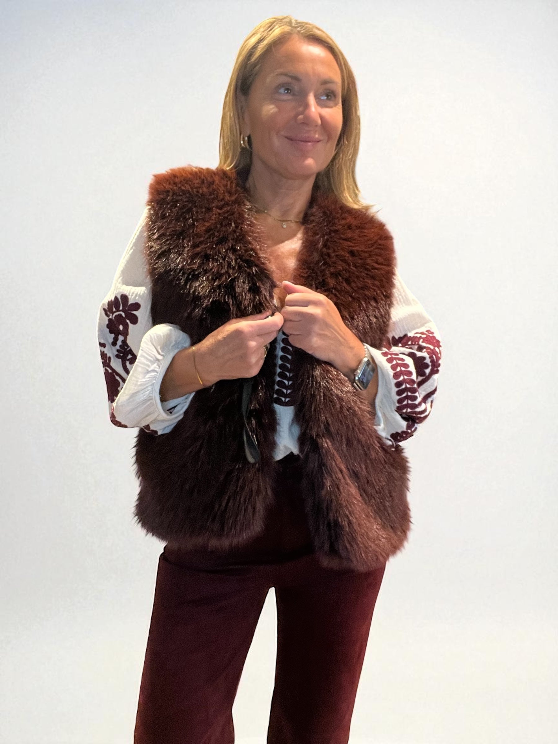 Veste fourrure bordeaux